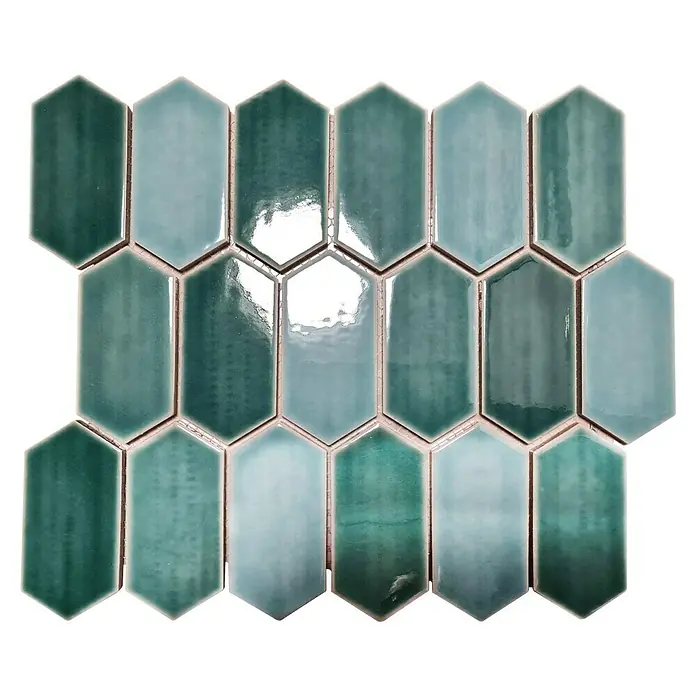 Mosaikfliese Hexagon CG CH475 - Grün, Glänzend, 25,3 cm x 29,3 cm x 75 mm - Nahaufnahme eines Musters aus sechseckigen, glänzenden, türkisfarbenen Keramikfliesen mit abgerundeten Kanten.
