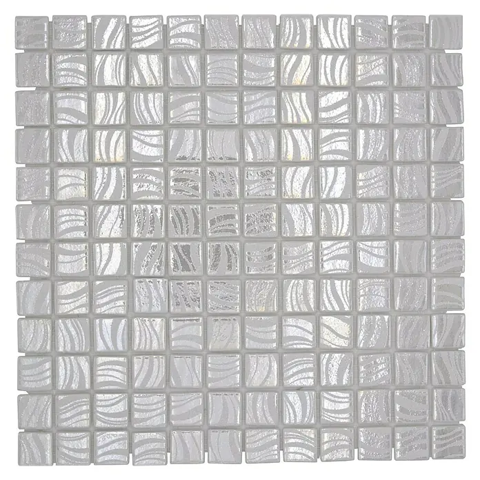 Mosaikfliese Quadrat Eco VP78252PUR - 31,6 x 31,6 cm, Glas, Weiß, Glänzend - Nahaufnahme eines Musters aus schimmernden, weißen Mosaikfliesen, ideal für moderne Badezimmer- und Küchengestaltung.