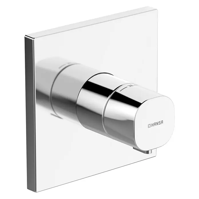 Hansa Living UP-Brausethermostat - Eckig, Chrom, Glänzend, Durchflussmenge: 25 l/min - Nahaufnahme einer glänzenden, thermostatischen Hansa-Duscharmatur mit quadratischer Blende und zylindrischem Griff auf schwarzem Hintergrund.