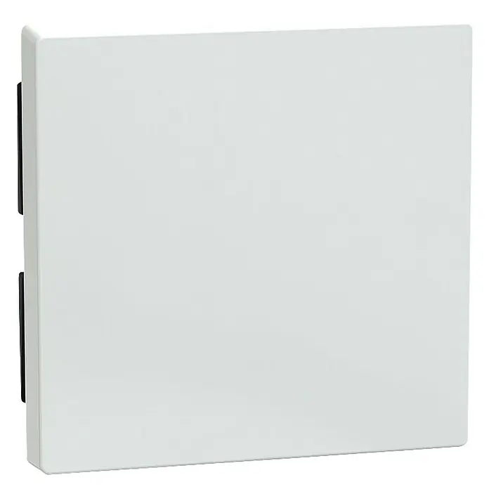 Merten System M Universalwippe 432125 - Aktivweiß, Kunststoff - Nahaufnahme einer weißen Abdeckung, möglicherweise für eine elektrische Box oder ein ähnliches Gerät, mit glatter Oberfläche und minimalistischem Design.