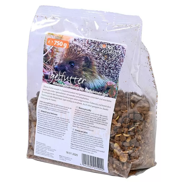 Dobar Igelfutter -  - Ein transparenter Plastikbeutel mit 750g braunem Igelfutter und einem Etikett mit einem Igel.