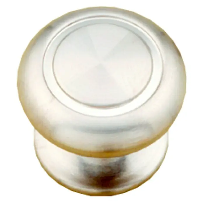 Nesu Pomo para muebles 6316 - Ø x Al: 30 x 30 mm, Acero - Primer plano de un pomo de puerta redondo de níquel cepillado con una sutil textura concéntrica en la superficie.