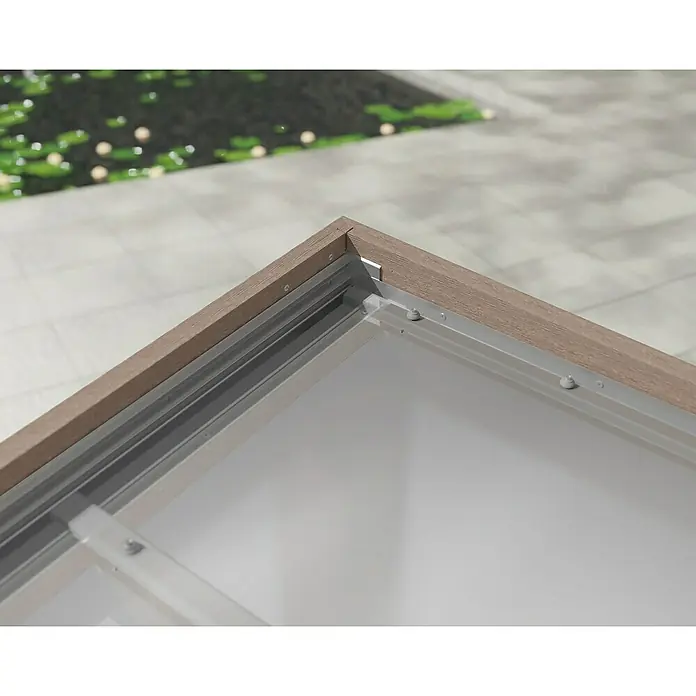 Palram – Canopia Terrassenüberdachung Helsinki - B x T: 470 x 300 cm, Braun, Polycarbonat, Solargrau - Detailansicht einer modernen Terrassenüberdachung mit Holzrahmen und stabiler Konstruktion.