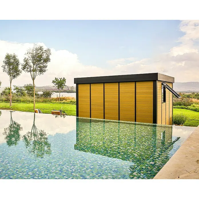 Palram – Canopia Caseta de jardín Copenhaguen - Medidas ext. (An x Pr): 351 x 287 cm, Plástico, Negro - Elegante caseta de piscina con revestimiento de madera y marco negro, reflejada en el agua brillante de la piscina.