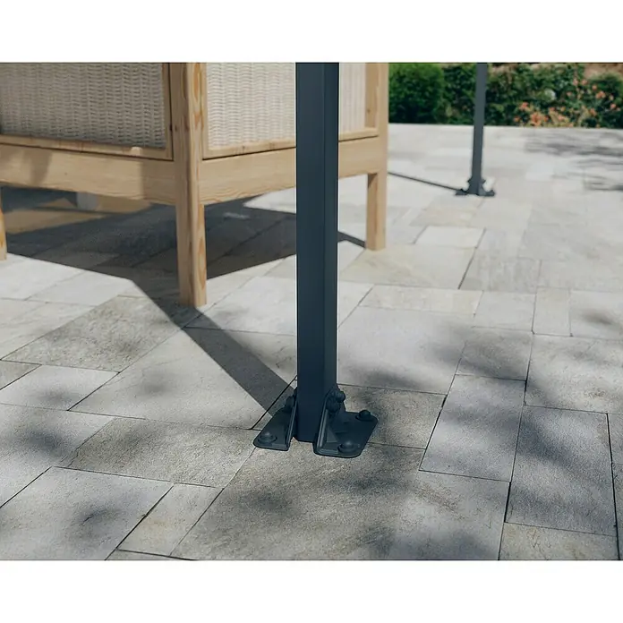 Terrassenüberdachung Tuscany LED - B x T: 307 x 300 cm, Anthrazitgrau, Polycarbonat, Transparent - Nahaufnahme der Basis eines robusten Pavillonpfostens, der Stabilität und Haltbarkeit für Außenbereiche bietet.