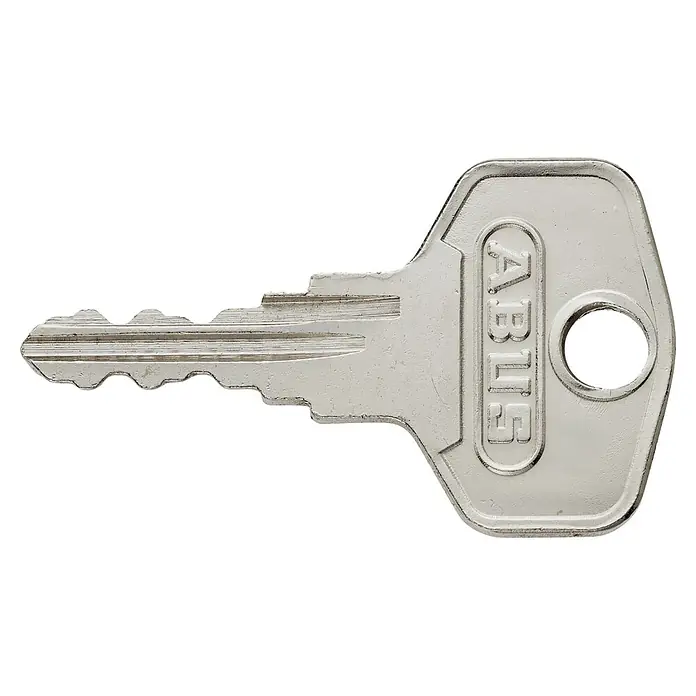 Abus Fenstergriff FG110 BK - Schwarz, Passend für: Fenster - Nahaufnahme eines ABUS-Schlüssels mit charakteristischen Einschnitten und dem ABUS-Logo, ideal für Sicherheitslösungen.