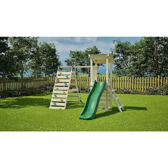 Rebo Kinderspielturm Sevilla - L x B x H: 119,5 x 306,2 x 288,8 cm, Naturbelassen/ Grün - Hölzerner Spielturm mit grüner Rutsche und bunter Kletterwand in einem sonnigen Garten.