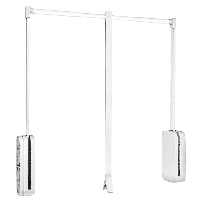 Emuca Colgador para ropa Sling - Ajuste de la anchura: 450 mm - 600 mm, Blanco, Carga límite balda: 12 kg - Imagen de un colgador de ropa retráctil de metal blanco. Una solución práctica y que ahorra espacio para el almacenamiento de ropa.