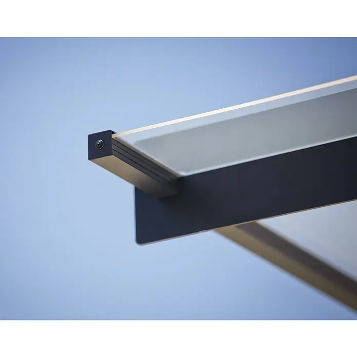 Palram – Canopia Pultvordach Nancy - 301 x 94 x 14 cm, Anthrazitgrau - Nahaufnahme einer modernen Terrassenüberdachung mit klaren Linien und elegantem Design, perfekt für den Außenbereich.
