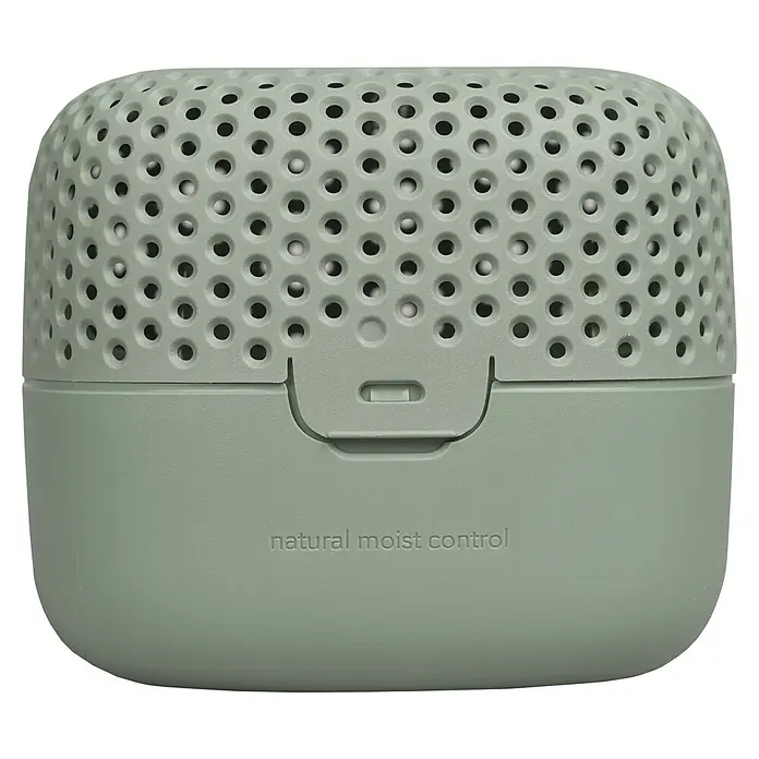 Absodry Duo Family Luftentfeuchter Series 3 - Waldgrün - Ein olivgrüner, runder Luftentfeuchter zur natürlichen Feuchtigkeitskontrolle mit perforierter Oberseite.