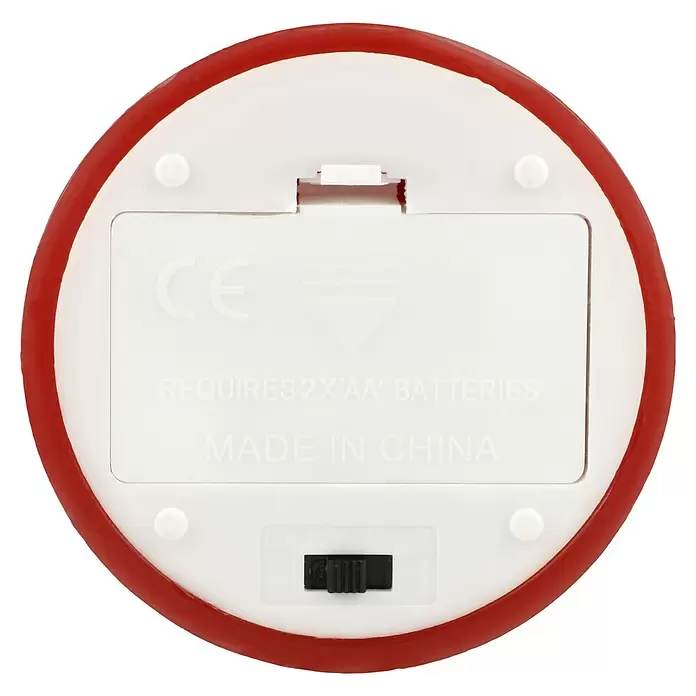 LED-Kerze Shine - Rot, Ø x H: 7,5 x 12,5 cm, Echtwachs - Unterseite einer roten LED-Kerze mit weißem Batteriefach für 2x AA-Batterien und einem Ein-/Aus-/Timer-Schalter.