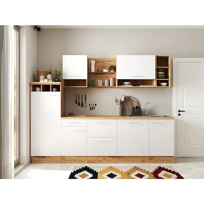 Respekta Inselküche Hilde Typ 1 - Breite: 280 cm, Weiß, Mit Elektrogeräten - Moderne Küche mit weißen Schränken, Holzregalen und einer Arbeitsplatte aus Holz. Der Raum ist hell und einladend gestaltet.