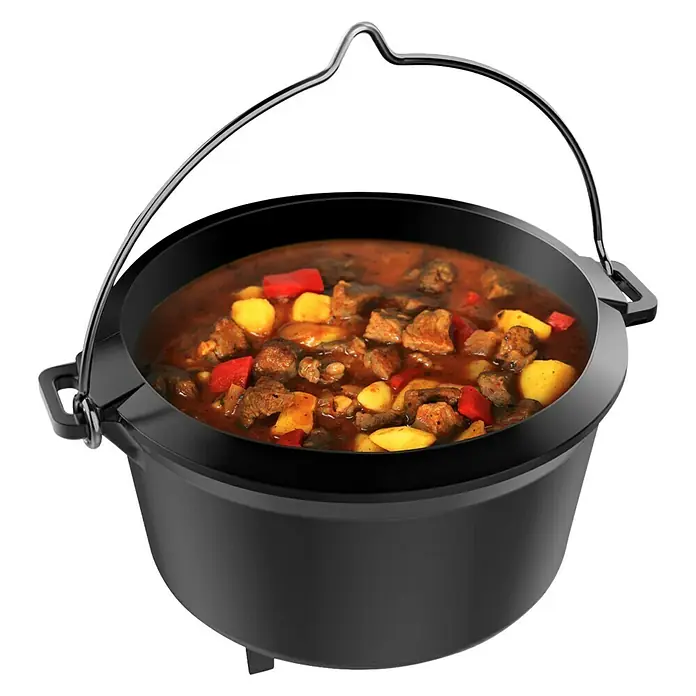 Tepro Dutch Oven - L x B x H: 30 x 25 x 23 cm, Gusseisen - Eintopfgericht in einem schwarzen Dutch Oven mit Henkel, köstlich und einladend.