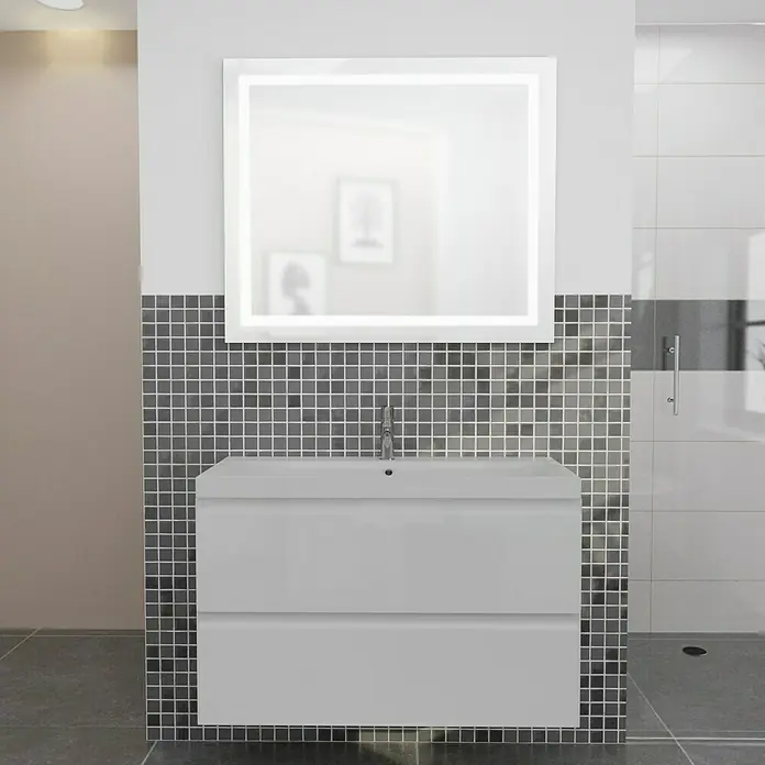 Camargue Espacio Badmöbel-Set i33 - 100 cm, Gama weiß glänzend - Modernes Badezimmer mit weißem Waschtischunterschrank, beleuchtetem Spiegel und Mosaikfliesen für ein stilvolles Ambiente.