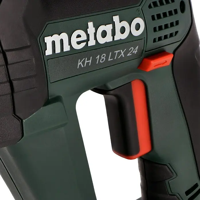 Metabo CAS 18V Akku-Kombihammer KH 18 LTX 24 - 18 V, Ohne Akku, 2,1 J - Nahaufnahme des Metabo KH 18 LTX 24 Akku-Bohrhammers, der ein robustes Design und hochwertige Materialien zeigt.