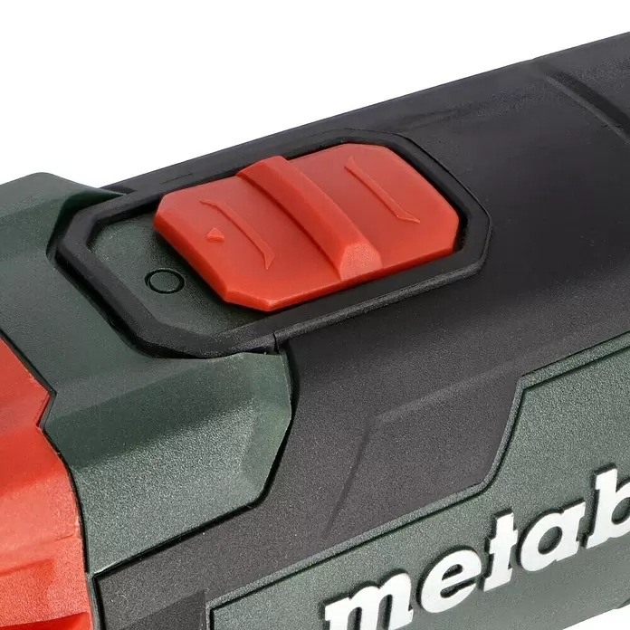 Metabo Herramienta multifunción eléctrica MT 400 Quick - 400 W, Sistema STARLOCK - Primer plano de una herramienta eléctrica: carcasa negra y verde oscuro con un botón rojo y parte del logotipo blanco 'metab'.