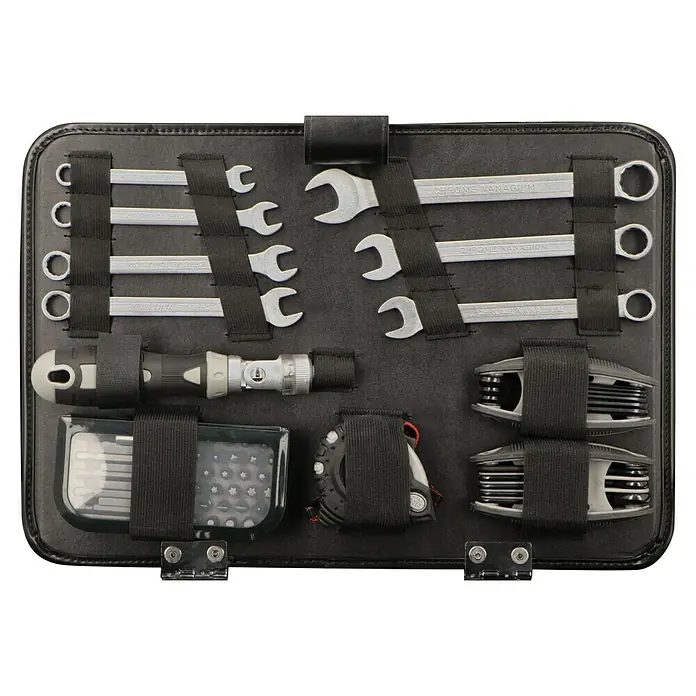 Alpha Tools Werkzeugkoffer - L x B x H: 450 x 305 x 167 mm, Aluminium, 119 -tlg. - Werkzeugsatz mit Schraubenschlüsseln, Schraubendreher, Bitsatz, Maßband und Multitools, sicher in einer schwarzen Tasche verstaut.