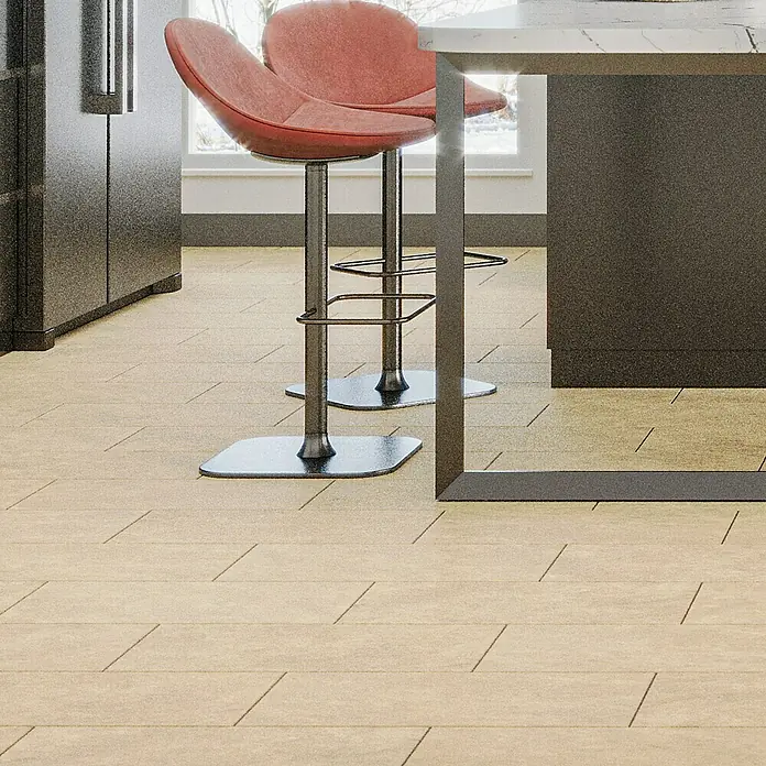 Futura by Palazzo Bodenfliese - 30 cm x 60 cm x 9,5 mm, Matt, Beige, Kalibriert - Nahaufnahme von zwei Barhockern mit roter Sitzfläche vor einer Küchentheke, die auf einem hellen, modernen Fliesenboden stehen.