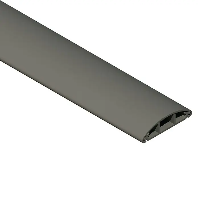 Aufbodenkanal - Steingrau, PVC, L x B x H: 2 m x 50 mm x 12 mm - Nahaufnahme eines grauen Kunststoffprofils mit abgerundeter Form und inneren Verstrebungen, ideal für vielfältige Anwendungen.