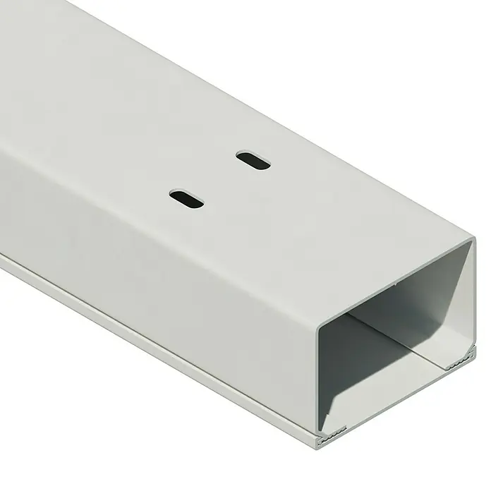 Kabelkanal - L x B x H: 2 m x 60 mm x 40 mm, Weiß - Nahaufnahme einer weißen Kabelrinne mit rechteckigem Querschnitt und zwei ovalen Aussparungen auf schwarzem Hintergrund.
