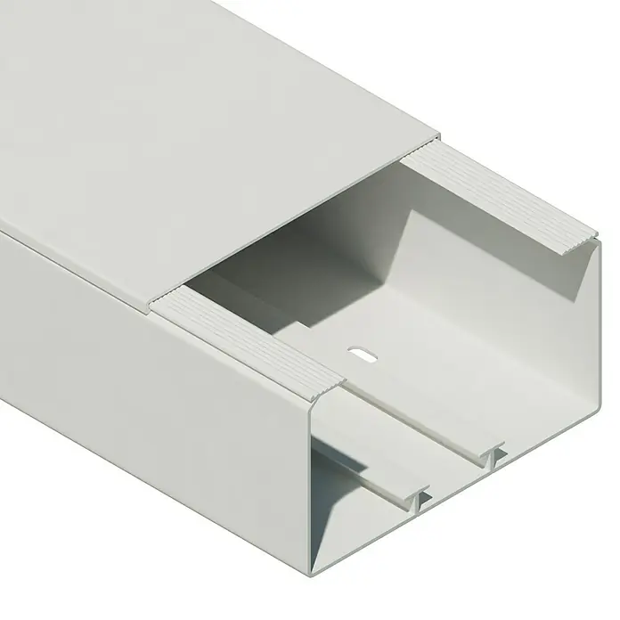 Kabelkanal - L x B x H: 2 m x 110 mm x 60 mm, Weiß - Nahaufnahme eines weißen Kabelkanals. Eine saubere und organisierte Lösung für die Kabelführung in jedem Raum.