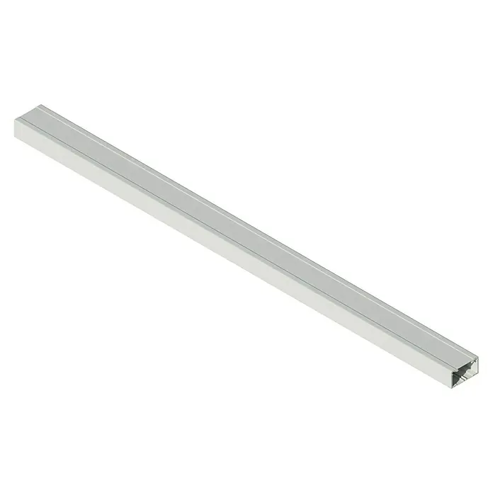 Brüstungskanal BR 70 - 2 m x 130 mm x 70 mm, Reinweiß - Eine isometrische Ansicht eines länglichen LED-Profils in Silber. Das Produkt ist gut für moderne Beleuchtungsanwendungen geeignet.