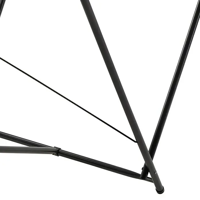 Tapeziertisch - 297 x 59,5 x 75 cm, MDF laminiert - Detailaufnahme eines schwarzen Metallmöbelgestells, das durch seine minimalistische und moderne Bauweise besticht.
