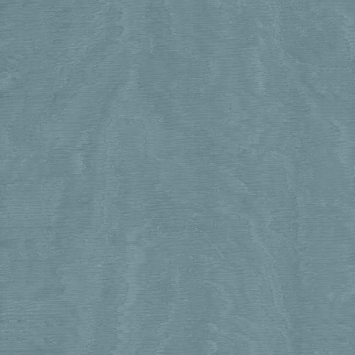 Marburg Eclectic Vliestapete Moiré - Blau, Metalloptik, 10,05 x 0,7 m - Strukturierter blaugrauer Stoff mit subtilem Wellenmuster, geeignet für Polster oder Vorhänge.