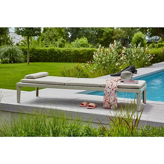 Sunfun Solo Gartenliege Ergo - L x B x H: 200 x 67,5 x 32 cm, Aluminium, Light-Greige, Rückenlehne verstellbar - Die hochwertige Sonnenliege lädt zum Entspannen am Pool ein, mit bequemen Auflagen und stilvollem Design. Perfekt für sonnige Stunden im Garten.