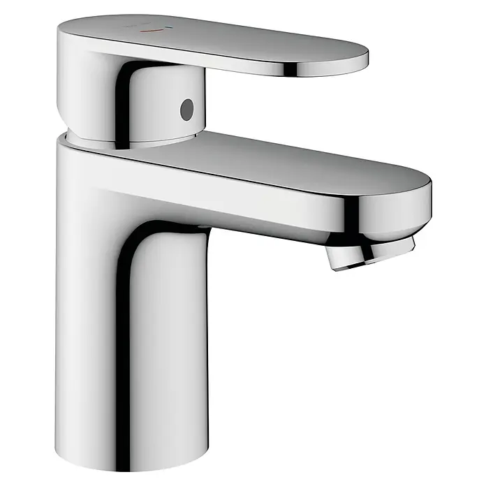 Hansgrohe Vernis Blend Waschtischarmatur 70 CoolStart - Chrom, Glänzend - Nahaufnahme eines modernen, glänzenden Chrom-Waschtischmischers mit minimalistischem Design.