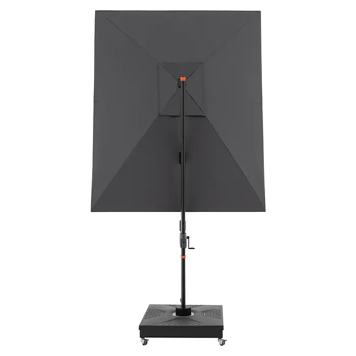 Doppler Ampelschirm myZone AX - Anthrazit, Bespannungsmaß (L x B): 210 x 210 cm - Detailaufnahme eines grauen Sonnenschirms mit quadratischer Form und schwarzem Ständer auf Rollen, ideal für den Außenbereich.