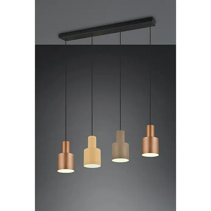 Trio Leuchten Agudo Pendelleuchte - 160 W, L x B x H: 12 x 87 x 150 cm, Multicolor, E27, 4 Stk. - Ein modernes Pendelleuchten-Set mit vier zylindrischen Lampenschirmen in Kupfer-, Beige- und Brauntönen hängt an einer schwarzen Deckenhalterung.