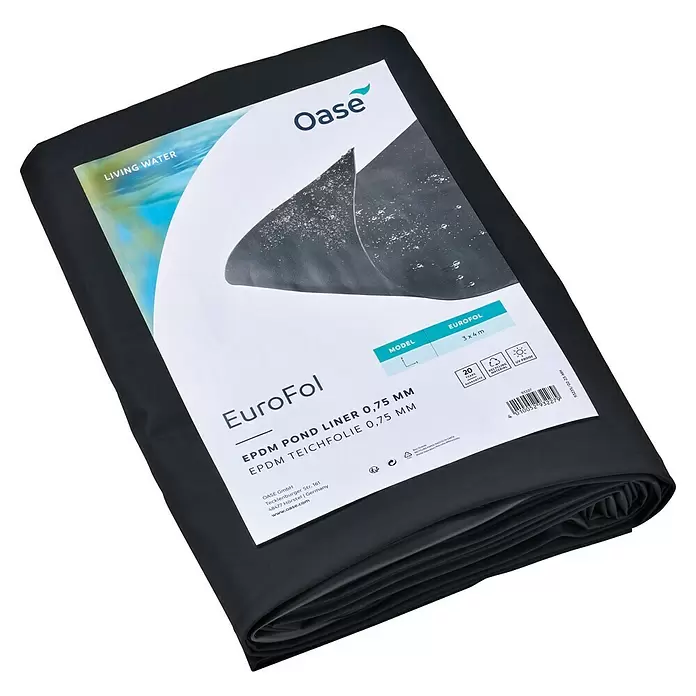 Oase Teichfolie EuroFol - Stärke: 0,75 mm, B x L: 3 x 4 m, EPDM - Gerollte schwarze Oase EuroFol EPDM Teichfolie 0,75 mm mit Produktetikett.