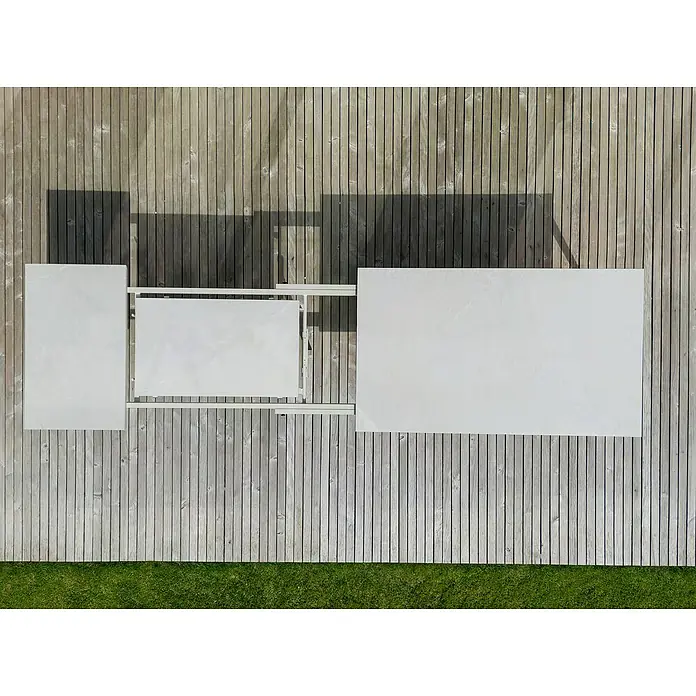 Sunfun Solo Garten-Tischplatte Erweiterung - L x B: 60 x 100 cm, Aluminium, Sintered Stone, Light-Greige - Ein Gartentisch mit Ausziehfunktion, der sich harmonisch in die Holzterrasse einfügt. Die Tischplatte in Weiß bietet eine moderne Ästhetik.