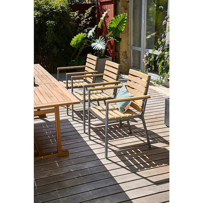 Sunfun Gartenmöbel-Set Diana/Carina - 7 -tlg., Anthrazit/Akazie, Ausziehbar - Drei Outdoor-Stühle aus Holz und Metall mit einem Tisch auf einer Terrasse. Ideal für entspannte Stunden im Garten.