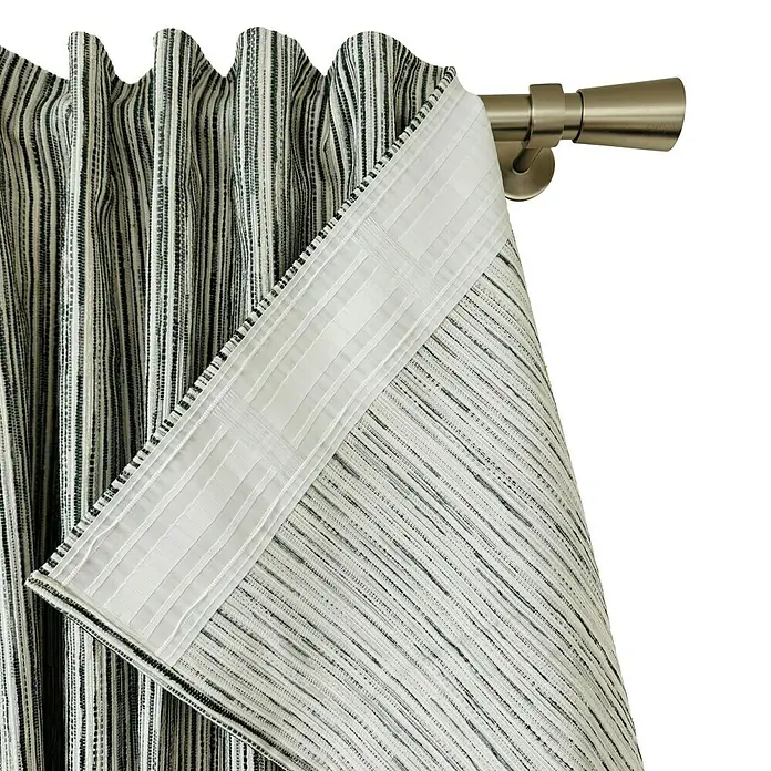 Cortinas pasabarra Munir - An x Al: 140 x 260 cm, Perla, Materiales naturales - Cortinas a rayas con adorno blanco colgando de una barra plateada, añadiendo un toque de elegancia y estilo a cualquier estancia.