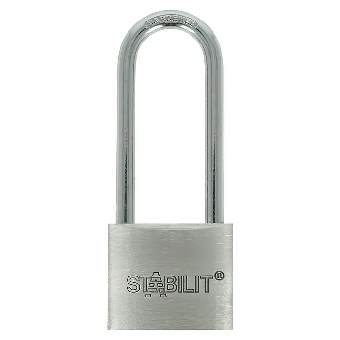 Stabilit Vorhängeschloss A40-63 - 40 x 102 mm, 1 Stk., Aluminium - Abgebildet ist ein silberfarbenes, längliches Vorhängeschloss der Marke Stabilit mit dem Schriftzug "Hardenend" am oberen Bügel.