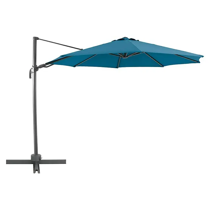 Sunfun Schirmbezug Capri - Petrol, Passend für: Sunfun Ampelschirmgestell Capri Ø 350 cm - Bild einer blauen, freitragenden Terrassenmarkise mit einem stabilen, grauen Ständer für den Außenbereich, ideal für Sonnenschutz.