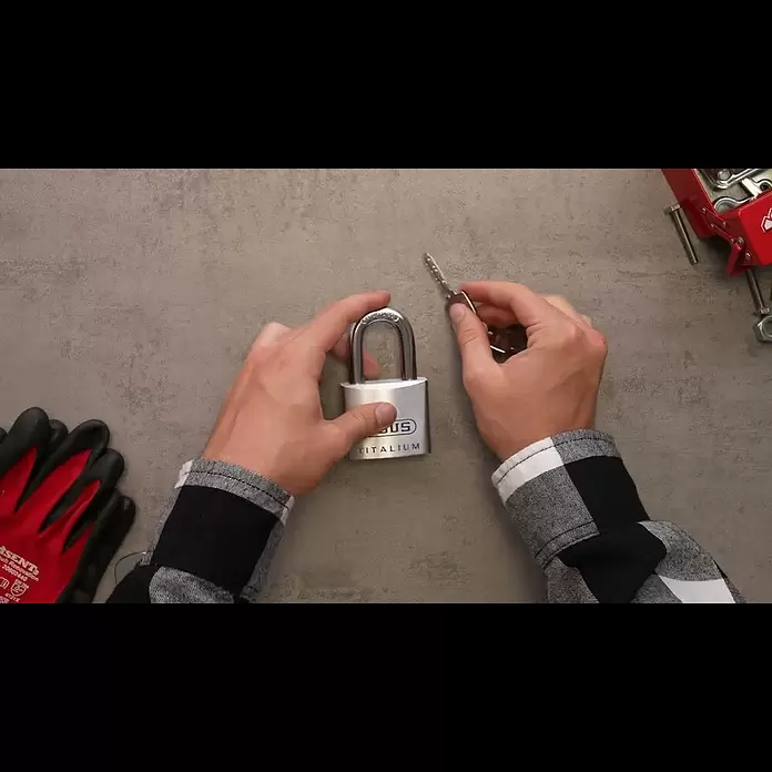 Abus Vorhängeschloss 96TI/60 - B x H: 60 x 103 mm, Bügelstärke: 11 mm, Titalium-Spezialaluminium - Abus Vorhngeschloss 96TI/60