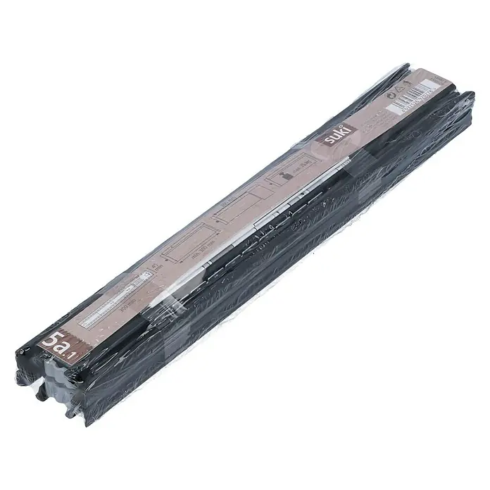 Suki Guía para cajones - Montaje lateral, L x An x Al: 300 x 45 x 28 mm - Primer plano de guías de cajón Suki, embaladas en un envoltorio protector, diseñadas para cajones de funcionamiento suave y que soportan hasta 35 kg.