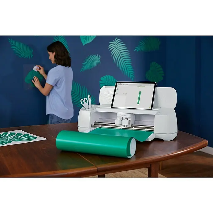 Cricut Vinylfolie Material Starter Bundle - 9 -tlg., Bunt - Cricut Maker 3: Ein DIY-Traum. Gestalten Sie Wanddekoration mit dem Cricut Maker 3, dem vielseitigen Schneideplotter für Ihre kreativen Projekte.