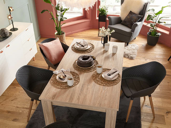 Moderner Altbau Esstisch