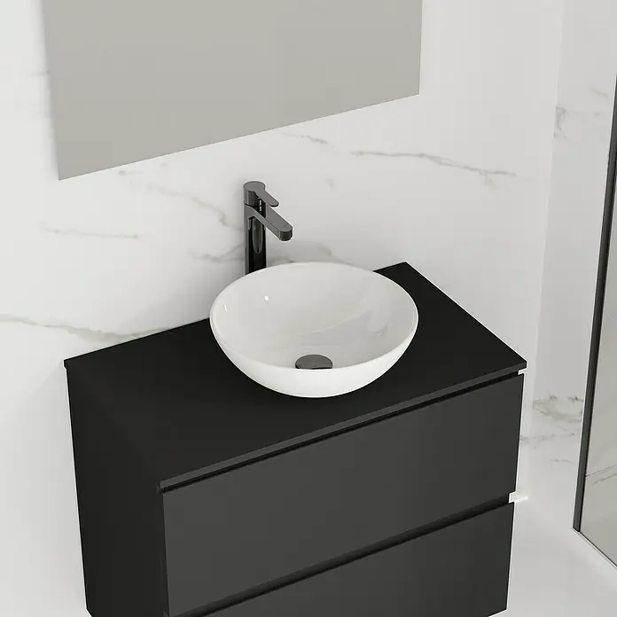 Artysan Lavabo de sobremesa Curvado - Diámetro: 40,2 cm, Blanco - Imagen que muestra un moderno tocador de baño con un lavabo sobre encimera, destacando su diseño elegante y estética minimalista.