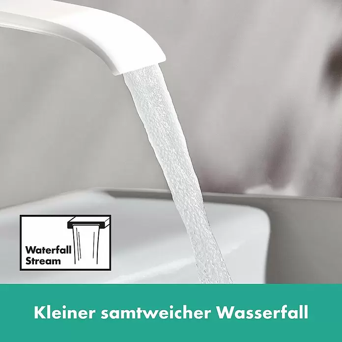 Hansgrohe Vivenis Waschtischarmatur 110 - Weiß, Höhe: 16,8 cm - Weißer Wasserhahn mit breitem, weichem Wasserfallstrahl, der in ein Waschbecken fließt.