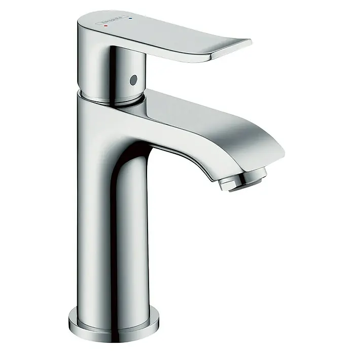 Hansgrohe Metris Waschtischarmatur 100 - Chrom, Funkelnd - Nahaufnahme eines glänzenden Chrom-Wasserhahns mit schlankem Design und blauen/roten Punktanzeigen auf schwarzem Hintergrund.