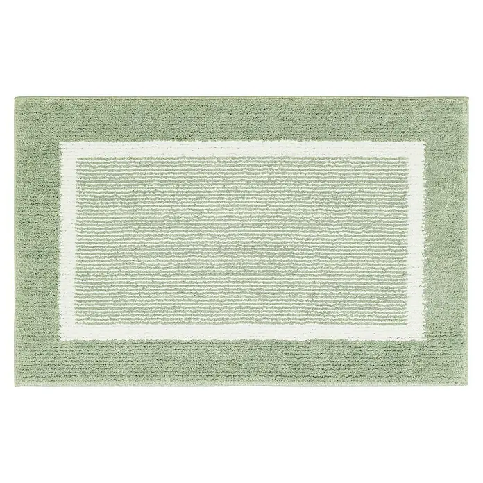 Badteppich Maui - 60 x 100 cm, Salbei, 100% Polyester - Grüne Badematte mit weißem Innenrahmen, ideal für Badezimmer. Der weiche Teppich sorgt für Komfort und Stil.