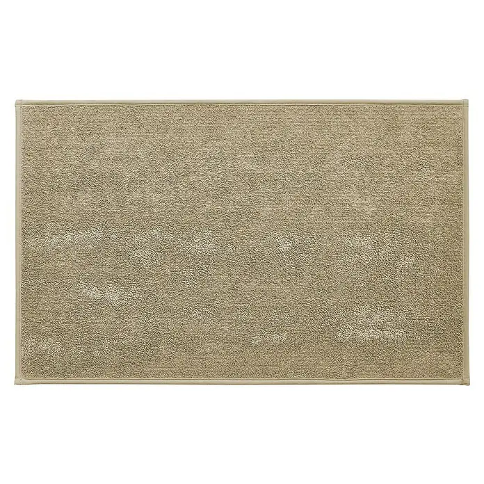 Badteppich Malibu - 60 x 100 cm, Taupe, 100% Polyester - Ein rechteckiger, beiger Badteppich mit einer weichen Textur und einem schlichten Rand für ein gemütliches Badezimmerambiente.