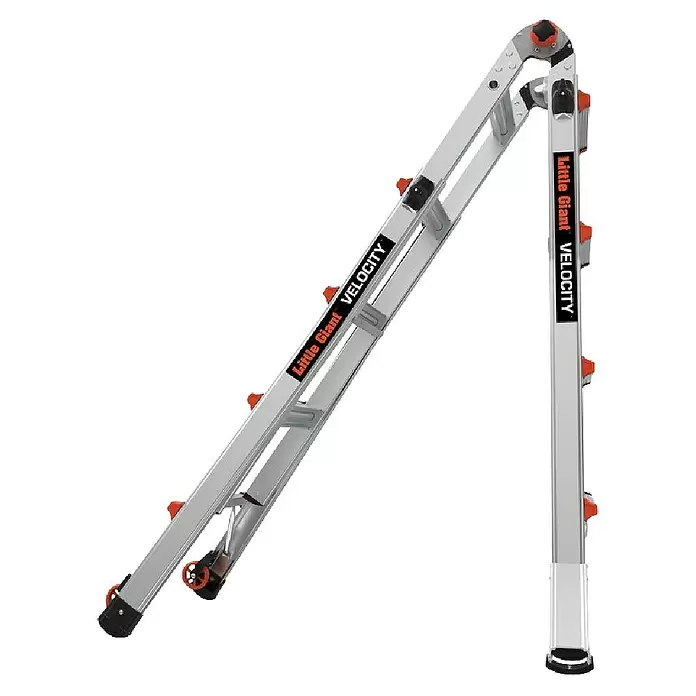 Little Giant Teleskopleiter VELO-CITY 4X4 SPROSSEN - Anzahl Tritte: 7 Stk., Arbeitshöhe: 554 cm, Belastbarkeit: 150 kg, Aluminium - Silberne Little Giant Velocity Mehrzweckleiter mit schwarzen und orangefarbenen Akzenten, inklusive Rollen und verstellbaren Gelenken.