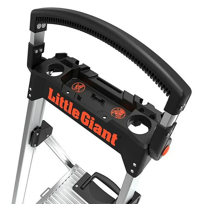 Little Giant Stehleiter XTRA LITE ALU 4 Stufen - Anzahl Tritte: 4 Stk., Arbeitshöhe: 308 cm, Belastbarkeit: 150 kg, Aluminium - Detailaufnahme einer Little Giant Leiter mit Ablagefläche und rutschfestem Griff für sicheres Arbeiten.