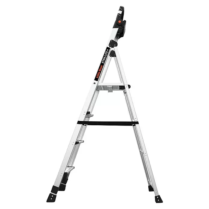Little Giant Stehleiter XTRA LITE ALU 4 Stufen - Anzahl Tritte: 4 Stk., Arbeitshöhe: 308 cm, Belastbarkeit: 150 kg, Aluminium - Silberne A-Rahmen-Stehleiter mit schwarzen Akzenten und "Little Giant XTRA-LITE+" Branding.
